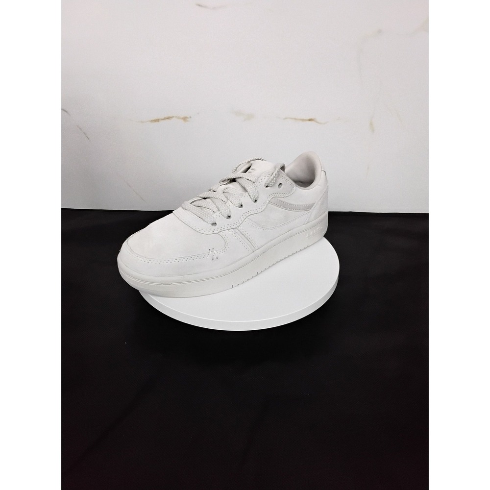 Label Go-To Low Sneaker Suede Light Grey SL17 Mens 4.5 Womens 6